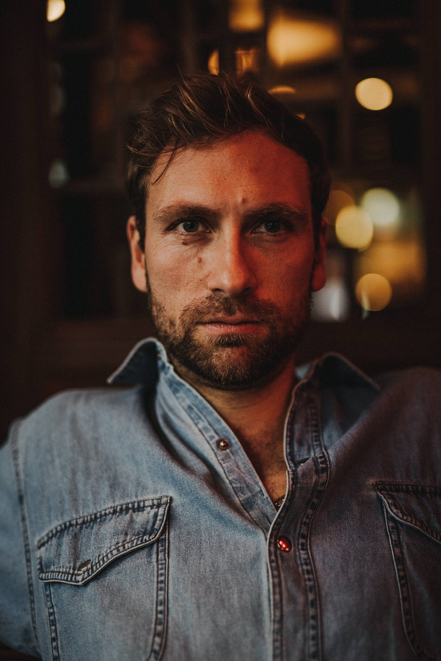 COVER LORELAI_VAN_LUX_X_JULIAN_ROBIN_WEIGEL-Schauspieler_Portrait_Berlin